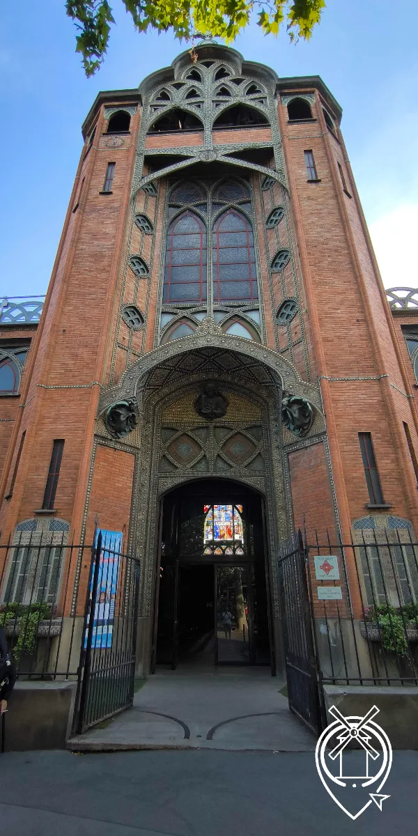 eglise-saint-jean-montmartre-facade-brique-rouge eglise-saint-jean-montmartre-facade-brique-rouge