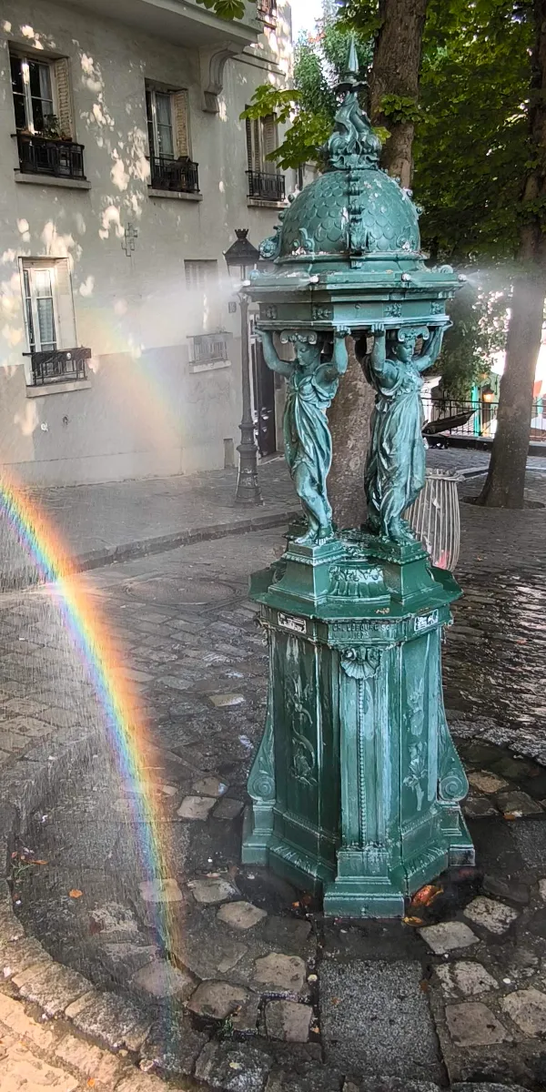 fontaine-wallace-brumisateur-place-emile-goudeau fontaine-wallace-brumisateur-place-emile-goudeau